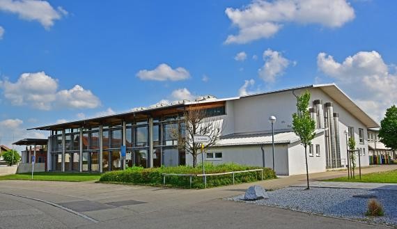 Gemeindehalle außen